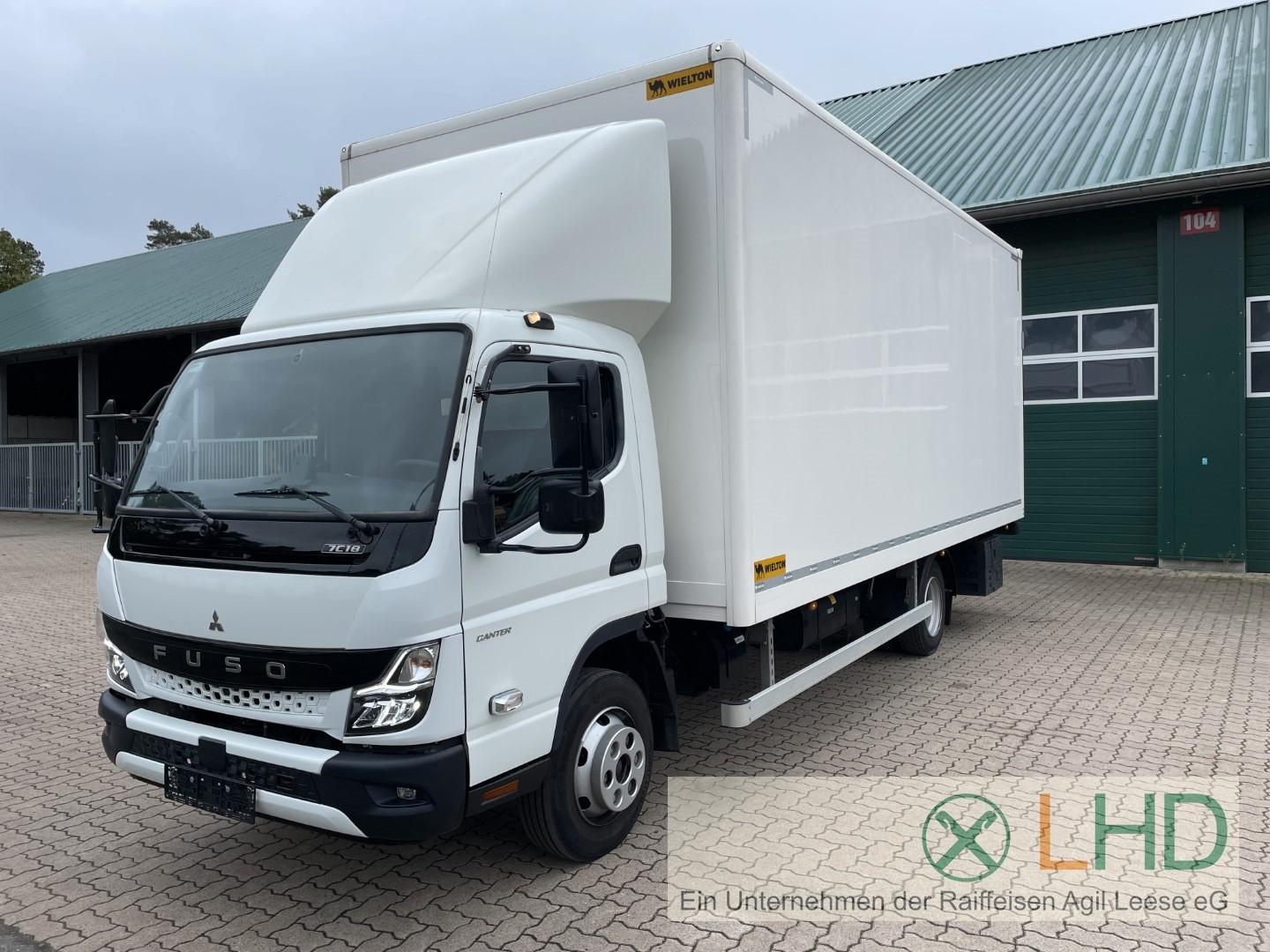 Mitsubishi Canter 7C18
