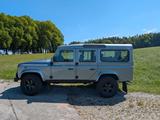 Land Rover Defender 110 Td4 SE TÜV 4/28 neu Scheckheft - Land Rover Defender: Schiebedach