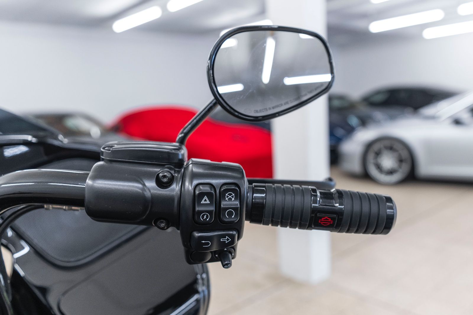 Fahrzeugabbildung Harley-Davidson FLTRXST Road Glide