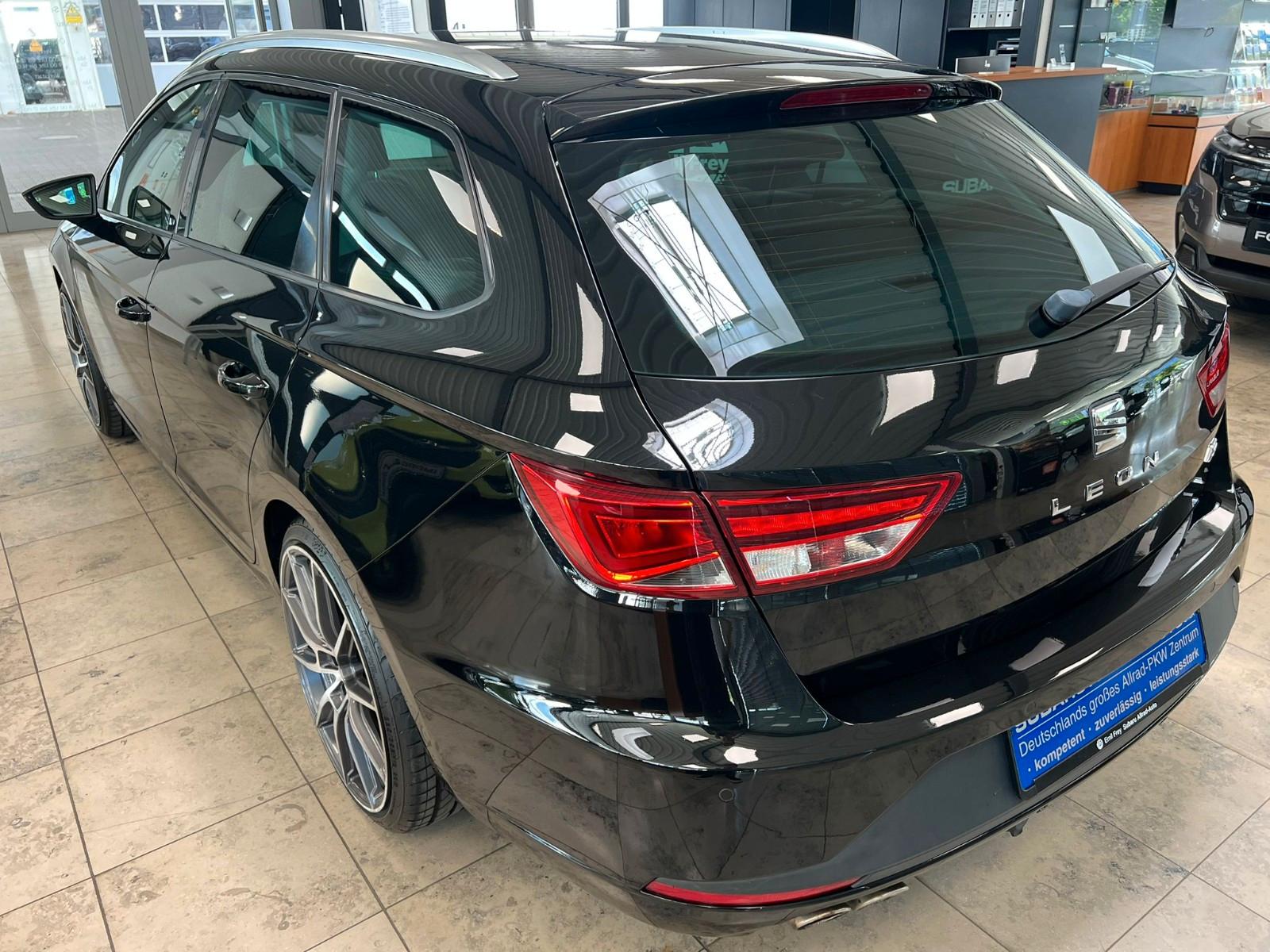 Seat Leon ST FR | AHK | Navi | LED | PDC