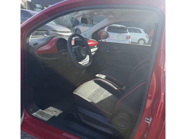 Fiat 500e Red *Apple Car Play *Tempomat