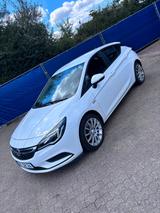 Opel Astra - Opel Astra Gebrauchtwagen in Saarbrücken