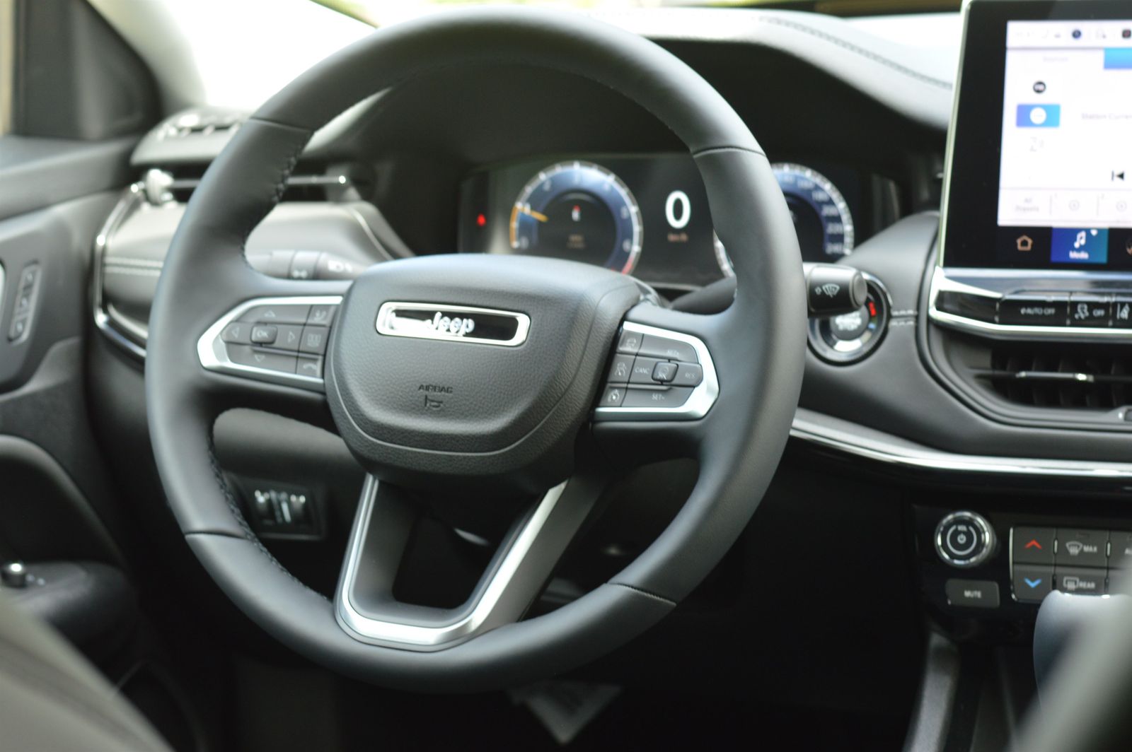 Jeep Compass - Bild 12