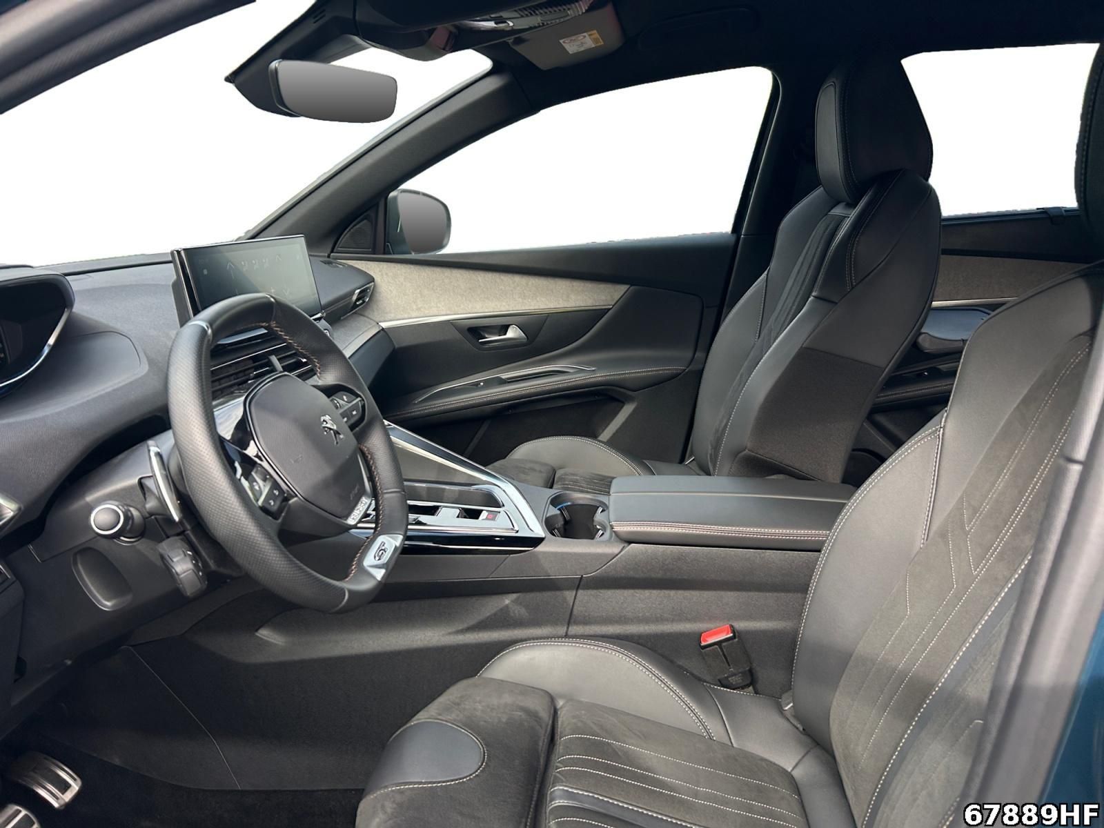 Fahrzeugabbildung Peugeot 5008 1.2 Hybrid 136, GT