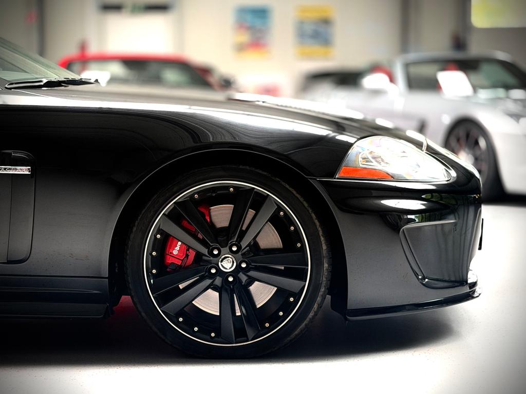 Jaguar XKR