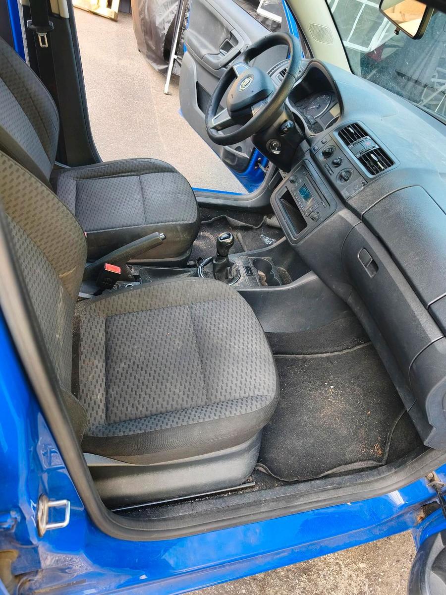 Skoda Fabia 2014 — photo 10