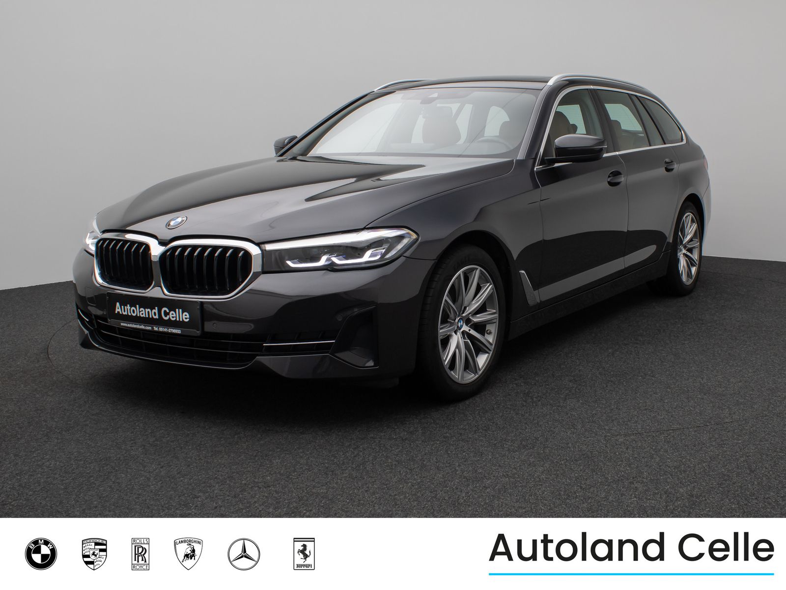 Fahrzeugabbildung BMW 520d Panorama DAB Leder AHK Alarm M Sport 18Zoll