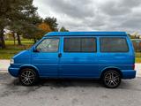 Volkswagen T4 Multivan blau mit Aufstelldach - Volkswagen T4 Multivan: Aufstelldach
