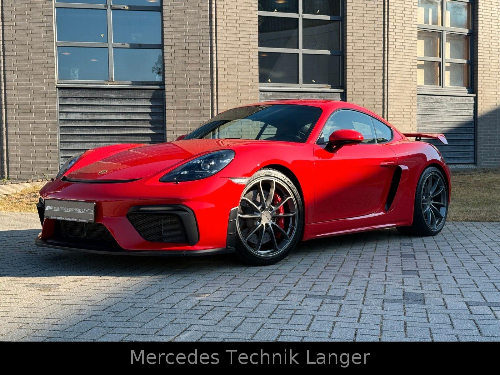 Porsche 718 Cayman GT4