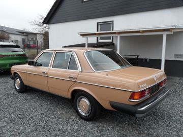 Mercedes 280 - 7