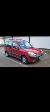 Peugeot Partner 1,6 Benziner - Peugeot Partner Gebrauchtwagen in Saarbrücken