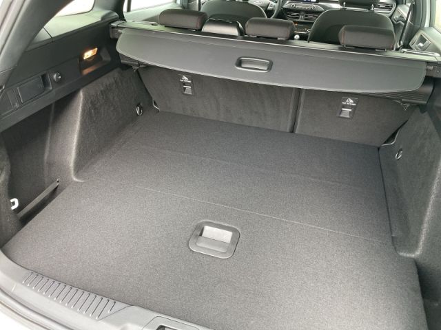 Fahrzeugabbildung Ford Focus 2.0 EcoBlue ST-Line AHK, Navi, Rückfahrkam