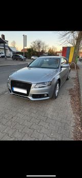 Audi A4 B8 - Audi A4 aus 2008 mit Diesel-Antrieb: Limousine