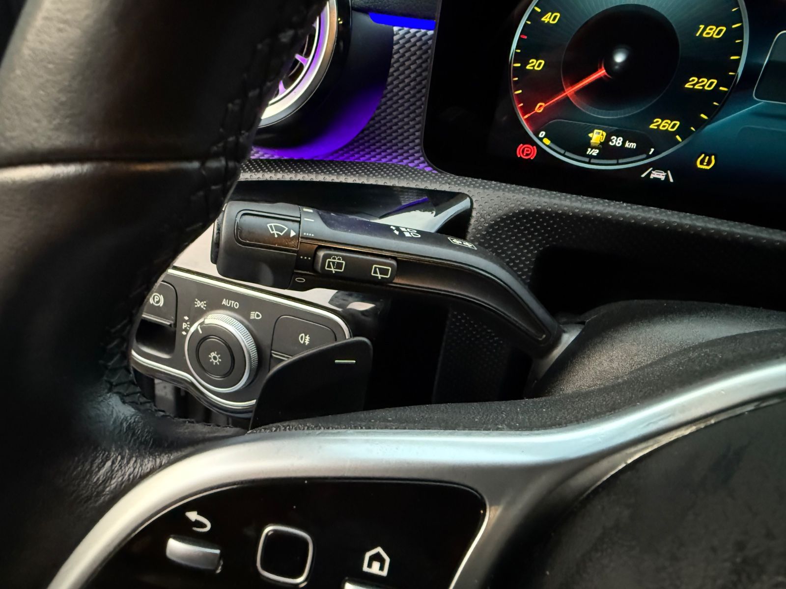 Fahrzeugabbildung Mercedes-Benz CLA 180 Shooting Brake/Allwetter/LED/Garantie