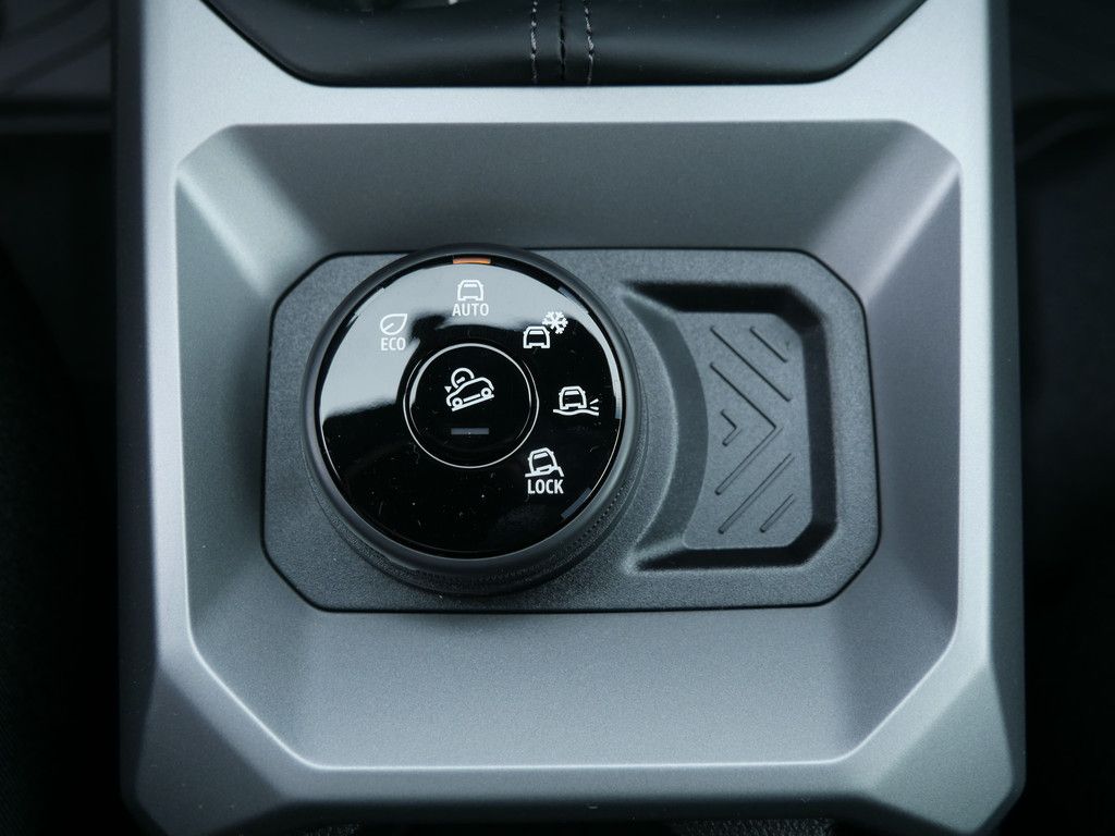 Fahrzeugabbildung Dacia Duster Journey TCe 130 4x4