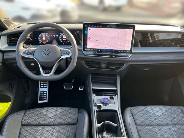 Fahrzeugabbildung Volkswagen Tayron 2.0 TDI DSG 4Motion R-LINE AHK PANO IQ.LI
