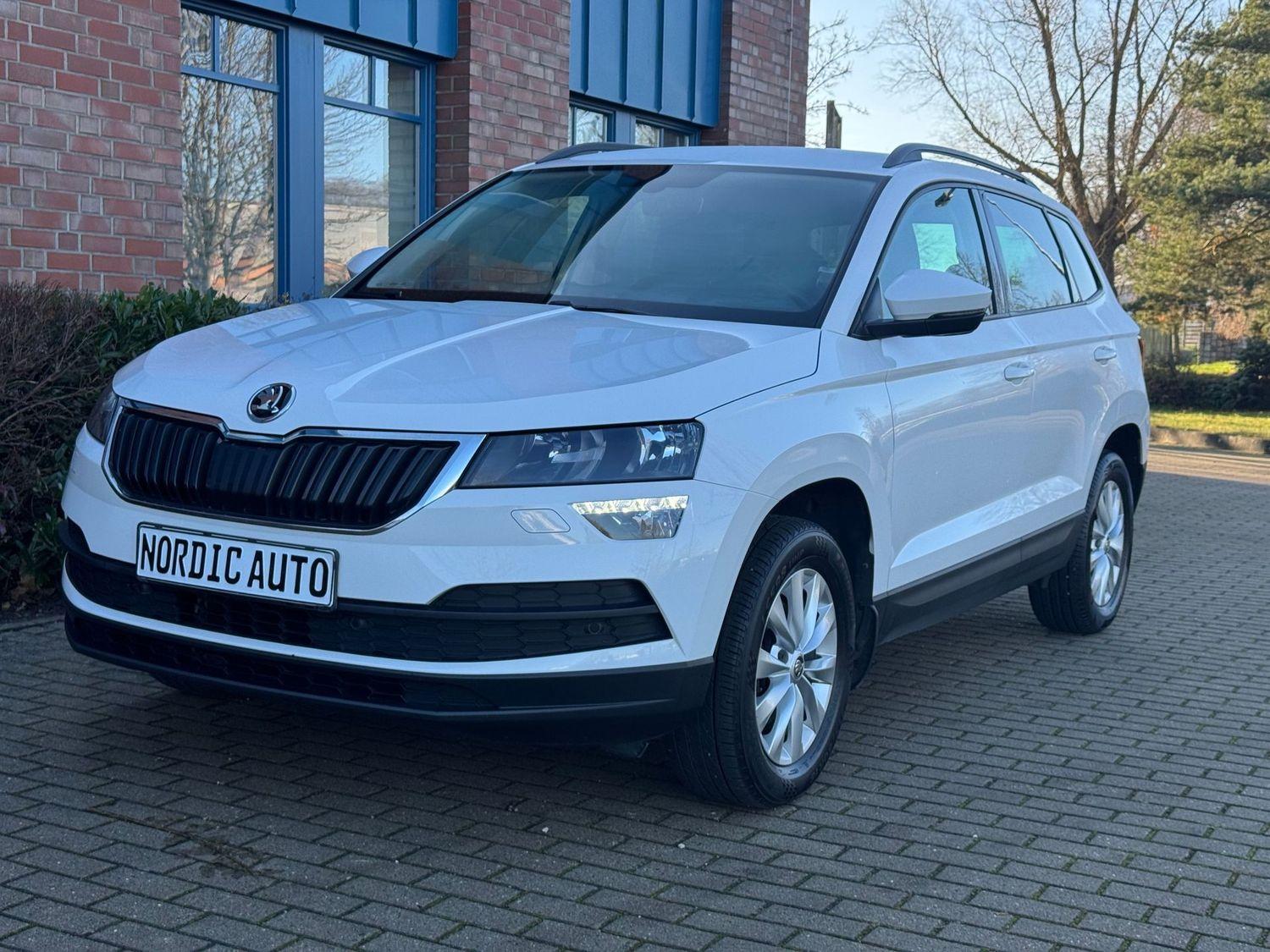 Skoda Karoq 1.0 TSI Ambition+LenkradH+ACC+Carplay+PDC