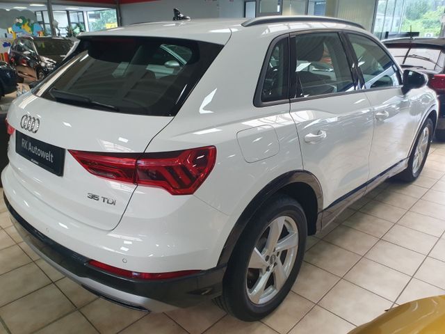 Q3 2.0 TDI DSG advanced Navi LED Keyless Apple