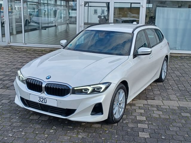 BMW 320 d xDrive Touring ACC Park-Assist AHK Sthz