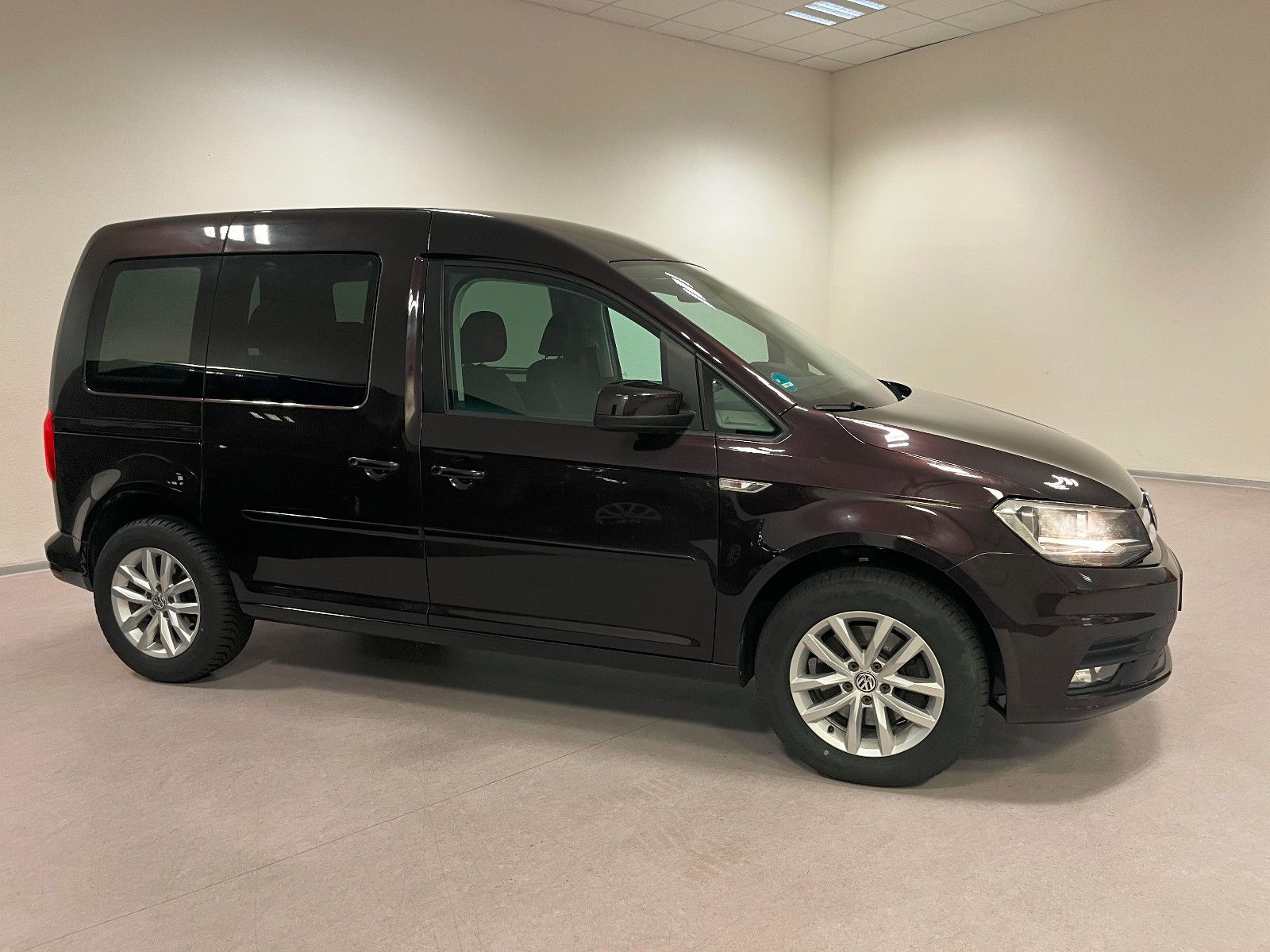 VW Caddy Comfortline 2.0 TDI*Standhz/Navi/Klimaauto
