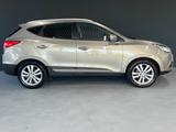 Hyundai ix35 2.0 Premium AWD AHK Kamera 4x SHZ Navi Pano - Hyundai ix35: Allradantrieb, Automatik