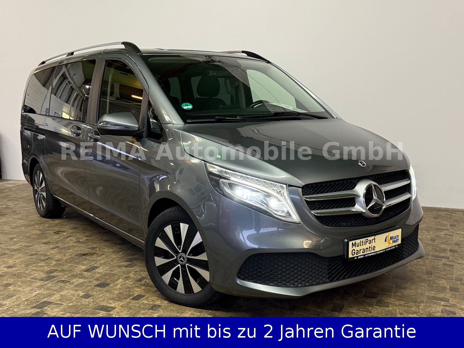 Fahrzeugabbildung Mercedes-Benz V 250 d EDITION lang, 6 Sitzer, LED, ACC