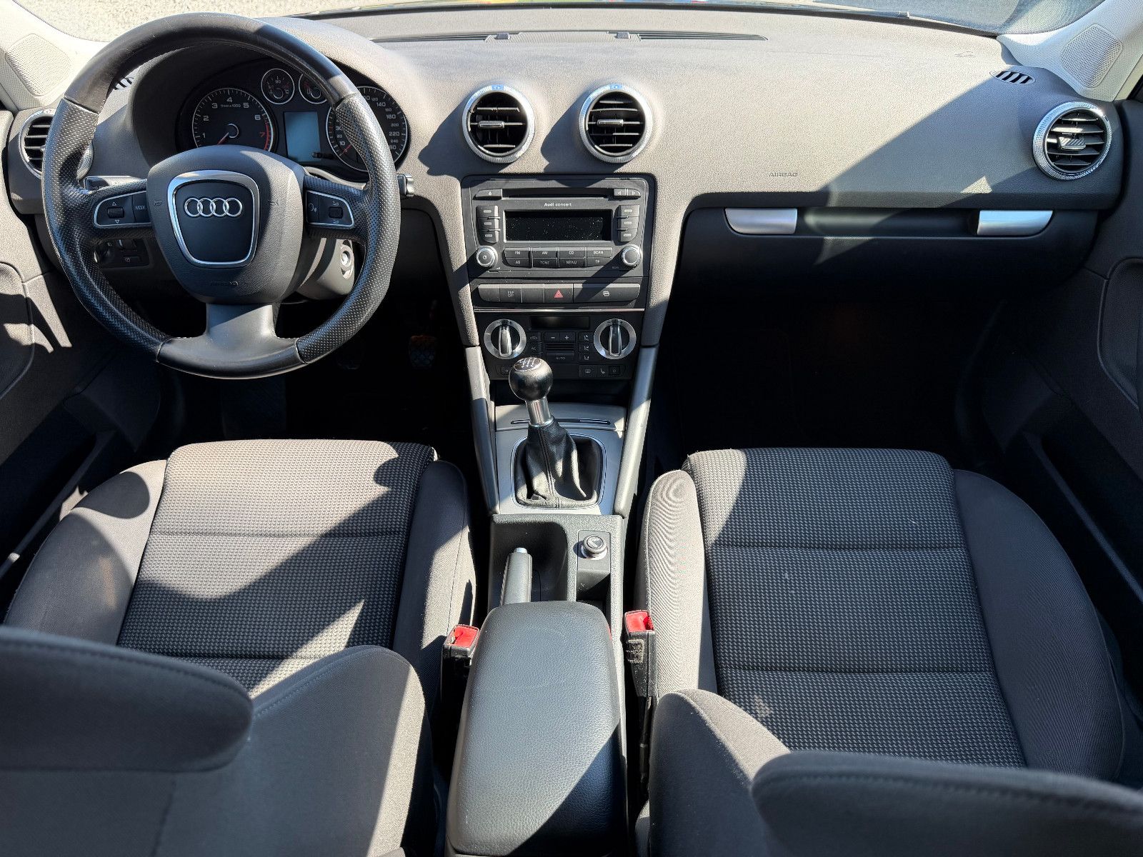 AUDI A3 Sportback 1.4 TFSI KLIMAA/Bi-XENON – Foto 14