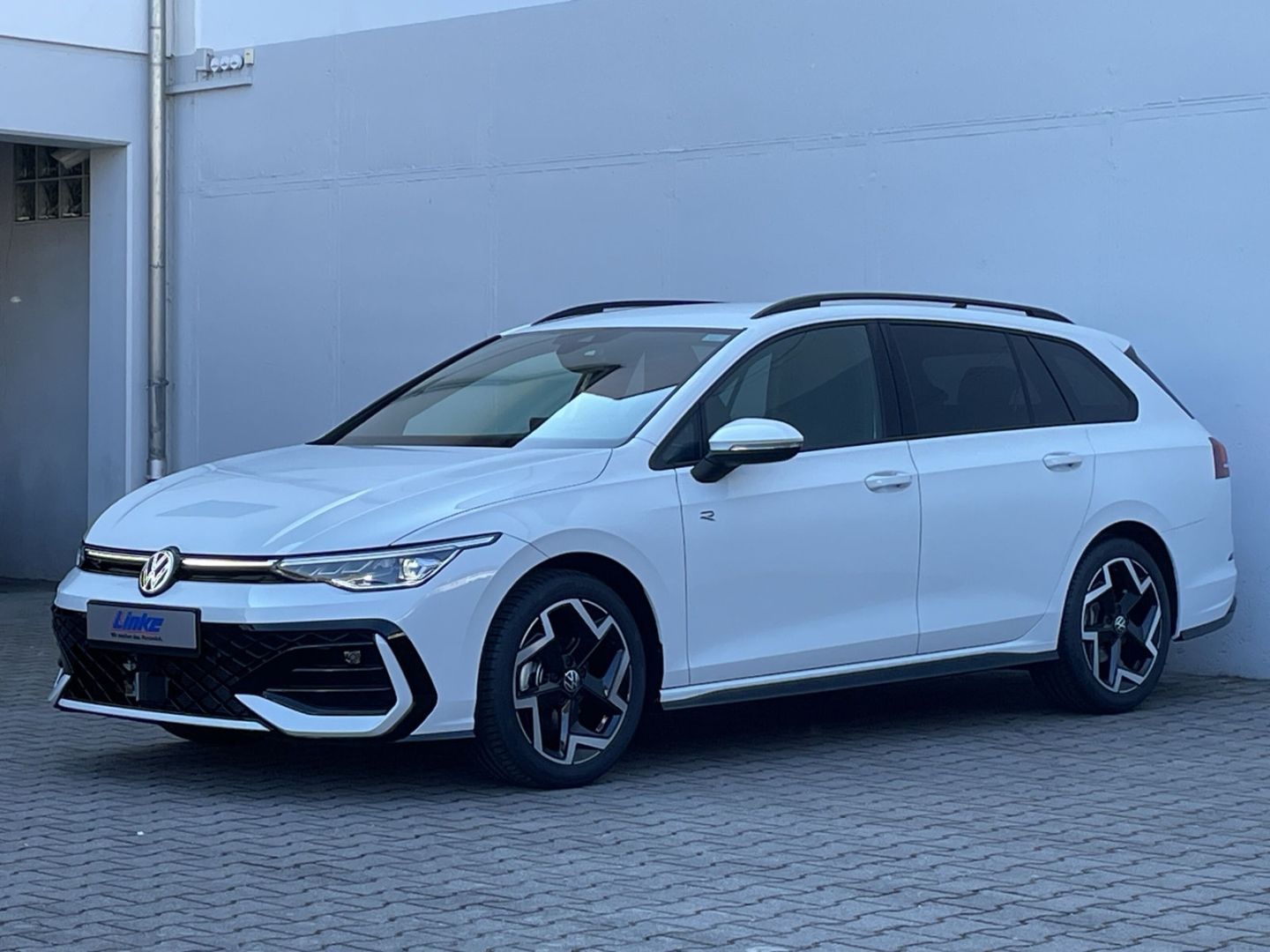 Golf Variant VIII 1.5 eTSI DSG R-Line AHK/Kamera