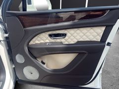 BENTLEY Bentayga 4.0 V8 4WD Autom. First Edition