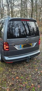 Volkswagen Caddy 2,0TDI 110kW BMT DSG Highline 5-Sitzer... - VW Caddy von privat