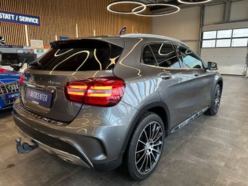 Mercedes-Benz GLA 220 d *4Matic *AHK*AMG*Pano*G Tronic*