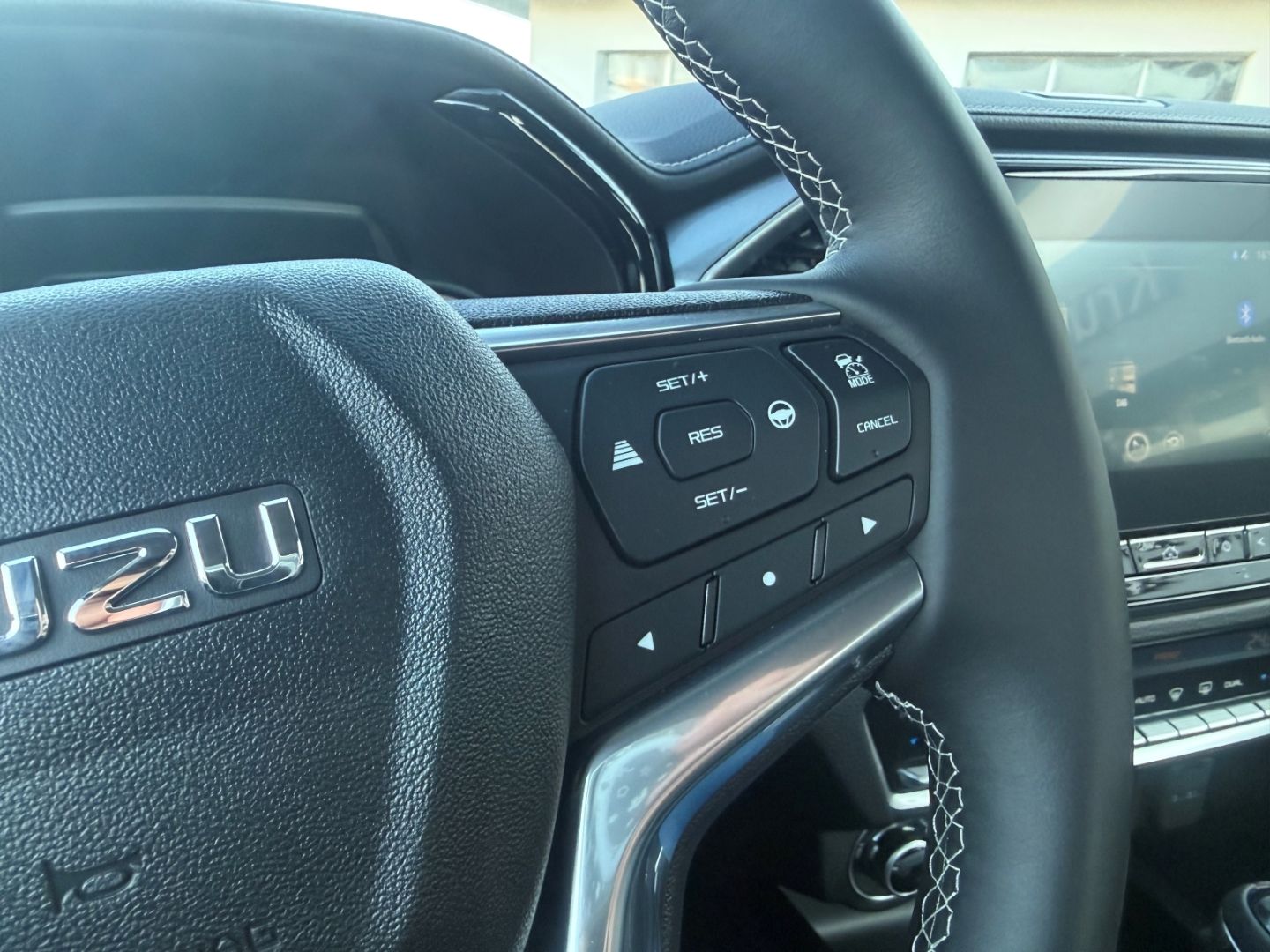 Fahrzeugabbildung Isuzu D-Max Double Cab LSE 1.9 mit SHZ+RFK