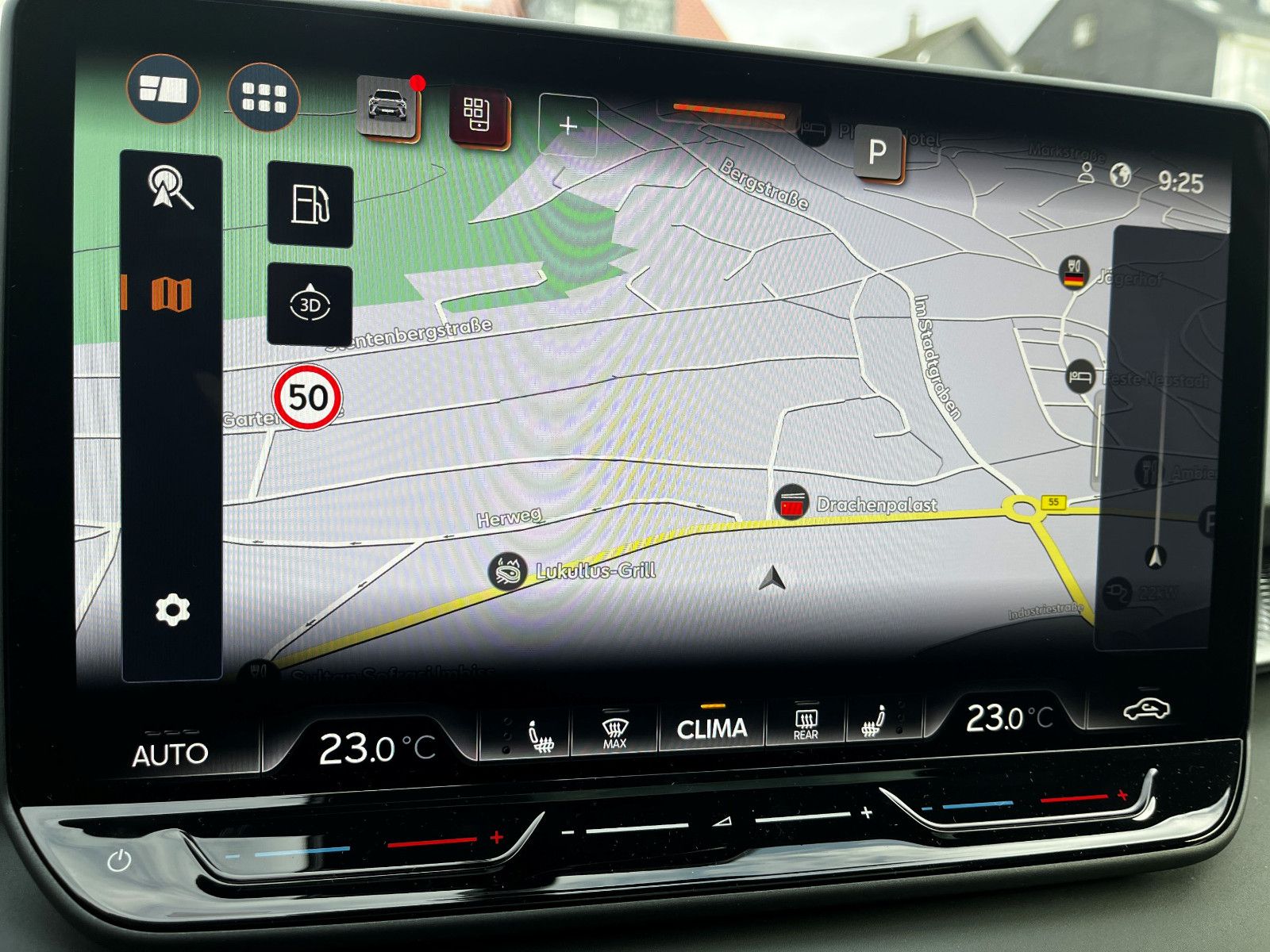 Fahrzeugabbildung CUPRA Terramar 2.0 TSI 4Drive VZ AHK PANO 20" SENN HUP