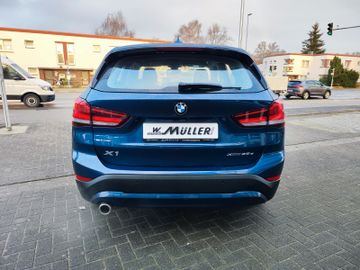 Fahrzeugabbildung BMW X1 Baureihe X1 xDrive 25 e Advantage