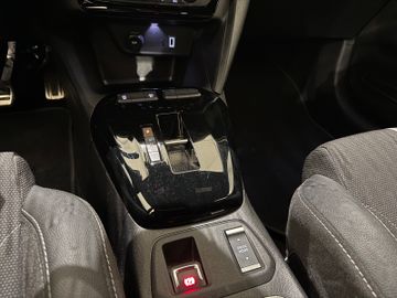 Bild 13 Opel Corsa F GS 100PS Automatik