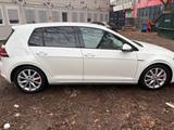Volkswagen Auto VW Golf 7 GTD 2 Leiter Motor - Volkswagen Golf Motor mit Diesel-Antrieb