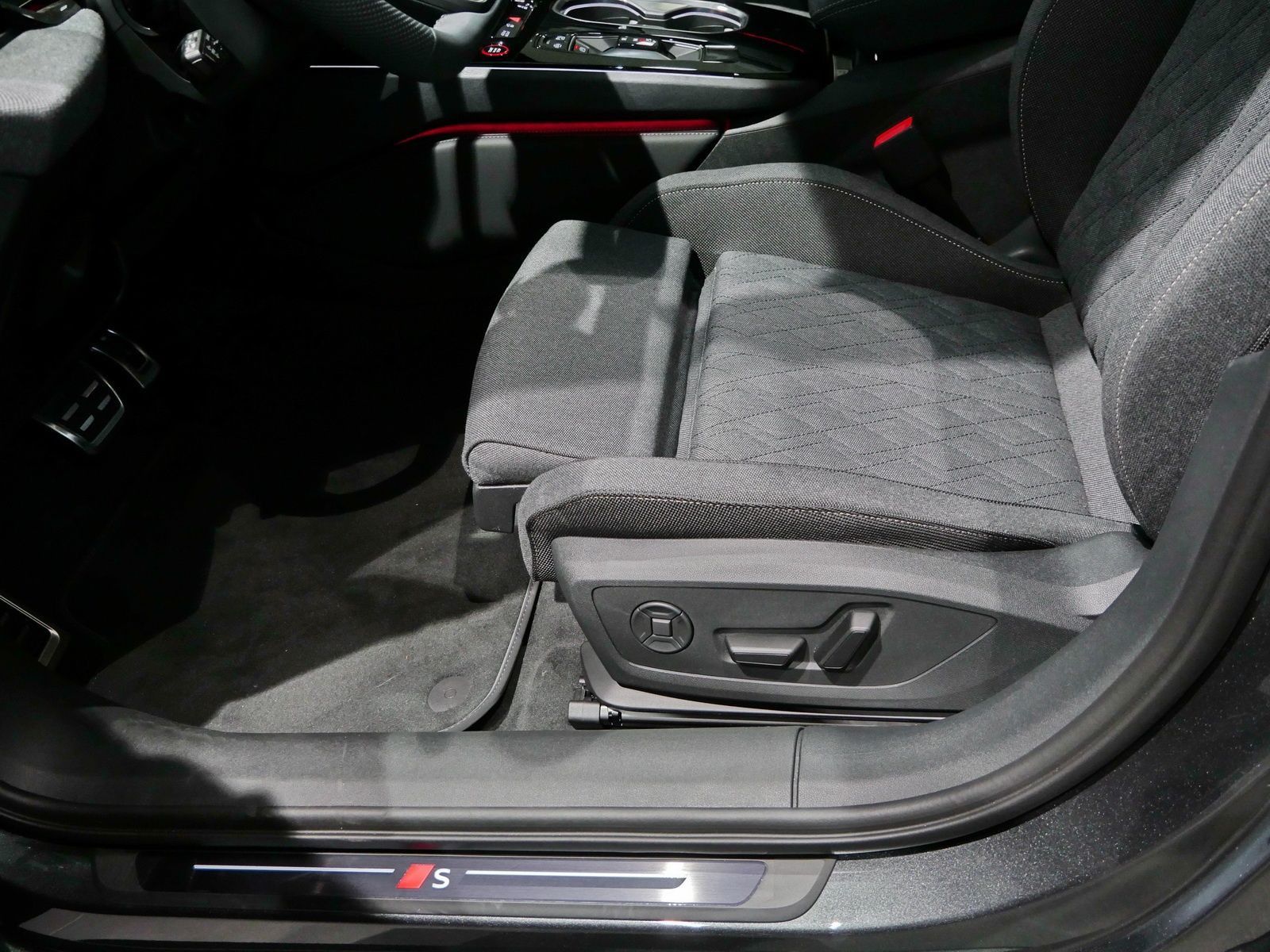Audi A6 - Bild 23