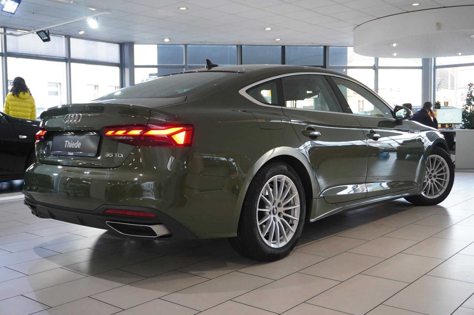 Fahrzeugabbildung Audi A5 Sportback 35 TDI S-TRONIC NAVI/LED/SHZ/DAB+