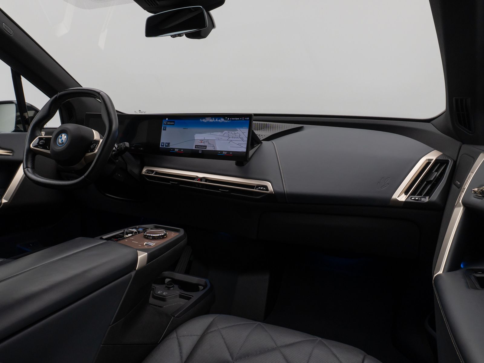 Fahrzeugabbildung BMW iX xD40 Sport Panorama Laser 360°ACC Komfort 22"