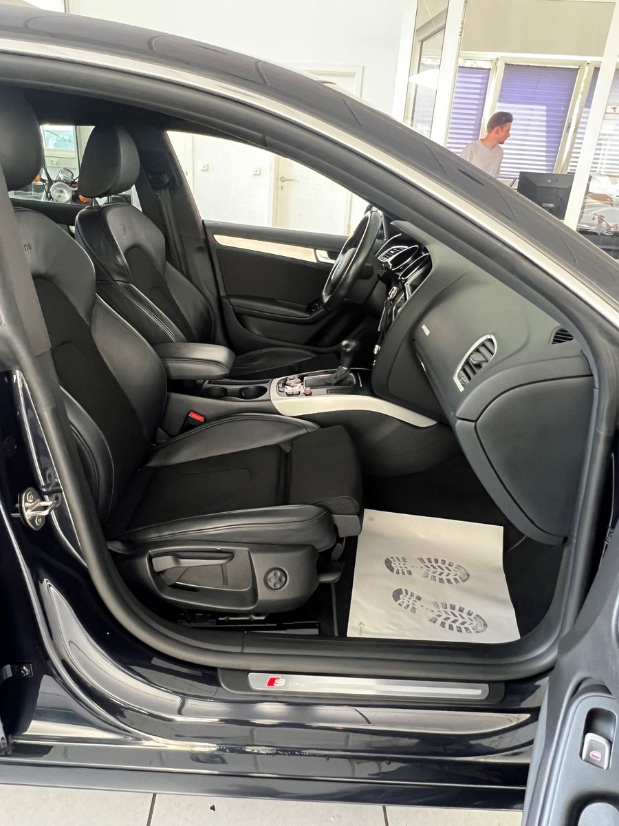 Fahrzeugabbildung Audi A5 Sportback 2.0 TDI S line Plus