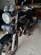 Suzuki GSX 750 AE  - SUZUKI GSX 750 AE