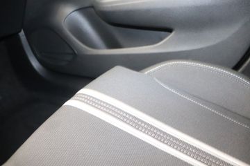 Fotografie 9 des Opel Corsa 1.2 Direct Injection Turbo GS