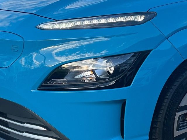 Fahrzeugabbildung Hyundai KONA Select Elektro 11KW OBC ACC Apple CarPlay A