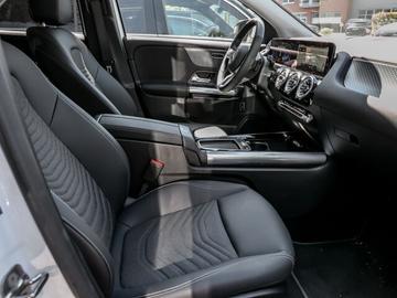 صورة 5 لـ 2025 Mercedes-BENZ EQA