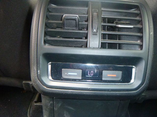 Fahrzeugabbildung Volkswagen Passat 2,0 TDI Variant >AUT/NAV/KAM/PDC/SHZ<