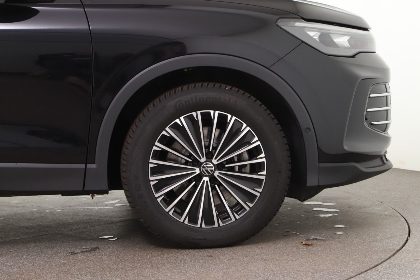 Volkswagen Tiguan 2.0 TDI DSG Elegance IQ.Light ACC 360° AH foto 3