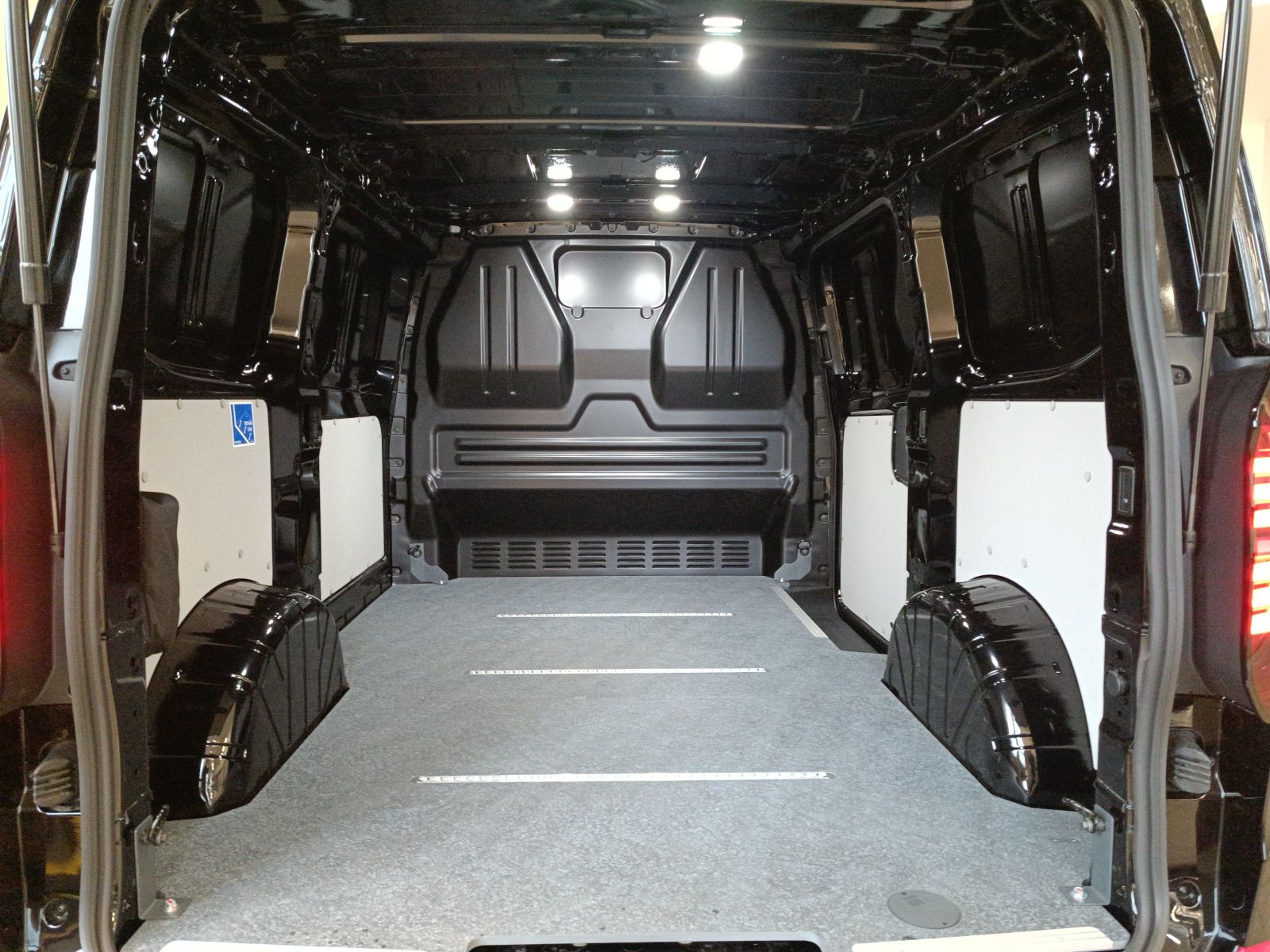 Volkswagen T7 Transporter - Bild 18