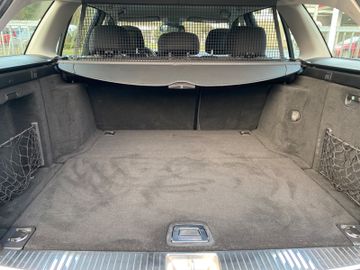 Fahrzeugabbildung Mercedes-Benz C 180 T CDI*SHZ*Navi*PDC*Tempomat*AHK*
