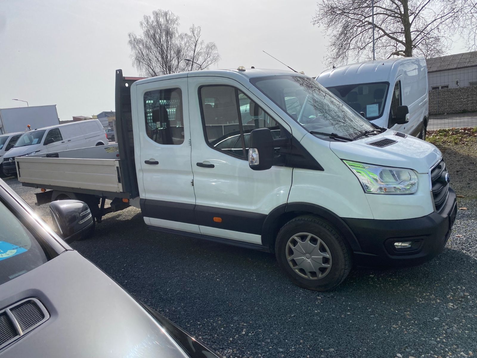 Fahrzeugabbildung Ford Transit Pritsche 350L3Doka,Trend,Leder,AHK,1Hd