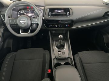Nissan Qashqai Visia 1.3 DIG-T 140 PS AHZV Einparkhilfe